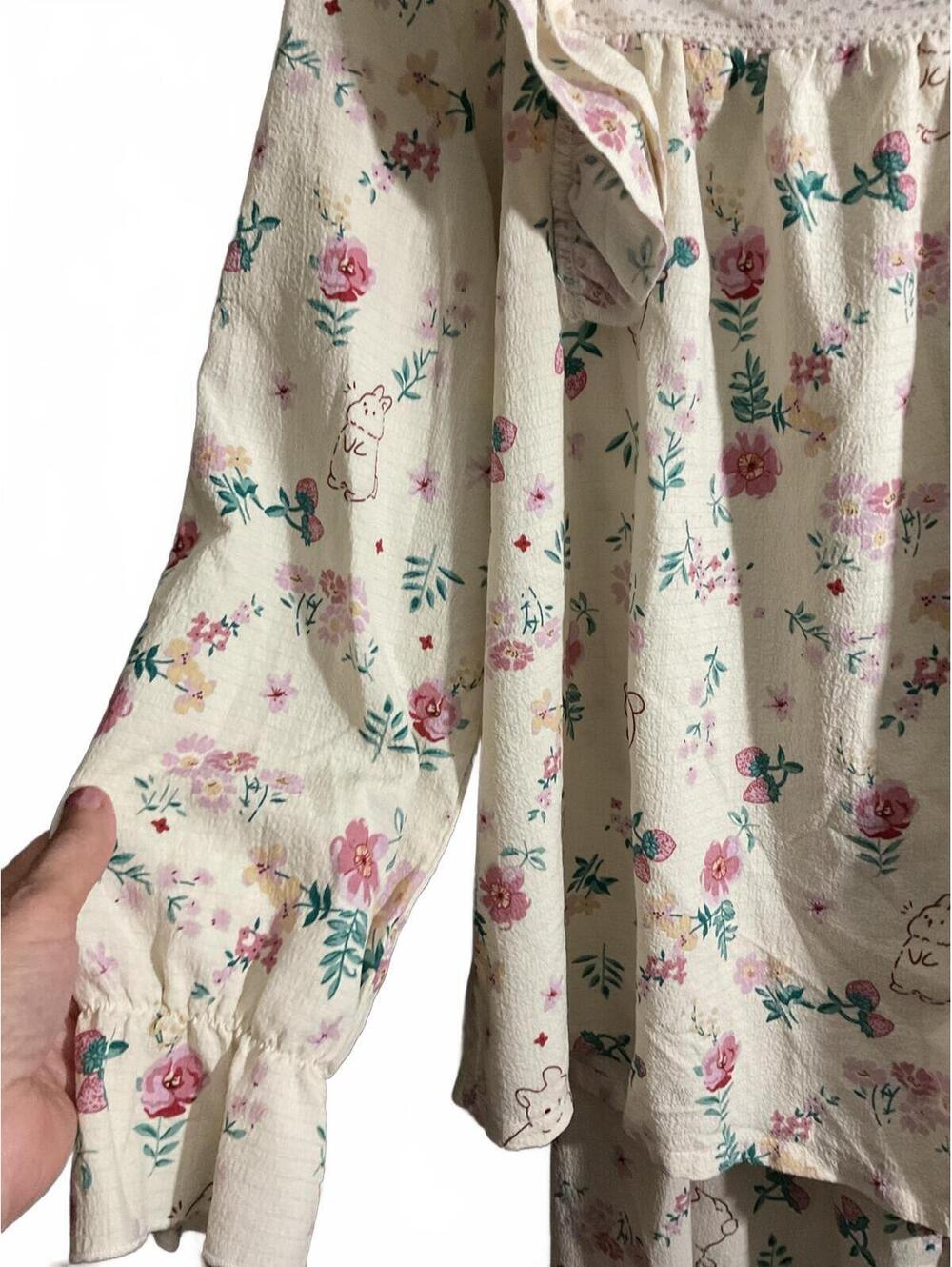 Boutique Lightweight  Floral and Bunny Print Pajama Set with Ruffle Trim L - Picture 6 of 10